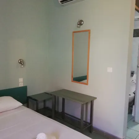 Lagounaris Beach Hotel